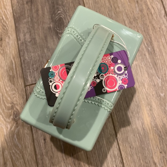 RL - Fun and flirty Light Green Mini Jelly Purse - Picture 4 of 13